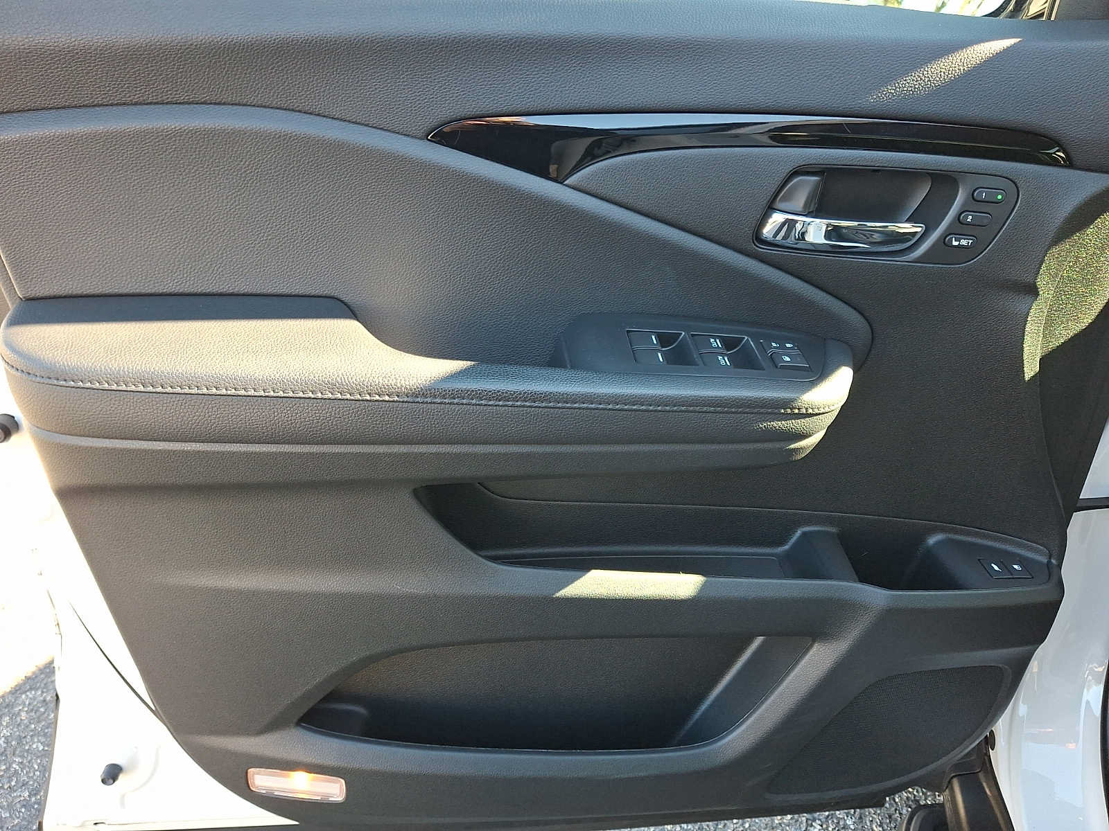 Used 2022 Honda Pilot Elite image 12