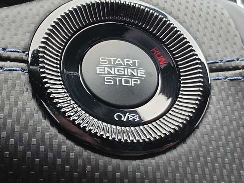 Used 2025 Jeep Compass Latitude w/ Convenience Group image 24