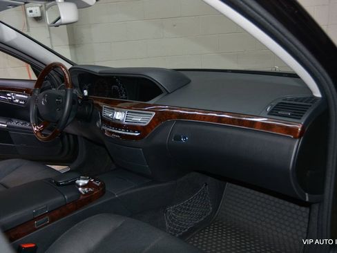 Used 2007 Mercedes-Benz S 550 4MATIC image 12
