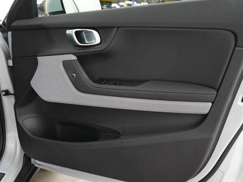 Used 2023 Polestar Polestar 2 w/ Pilot Pack AWD/4WD image 9