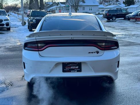 Used 2016 Dodge Charger SRT Hellcat w/ Harman/Kardon Audio Group image 18