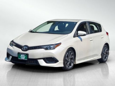 Used 2018 Toyota Corolla iM w/ All-Weather Mat Package FWD image 8