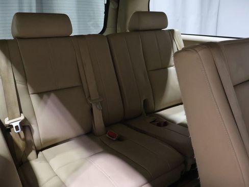 Used 2013 GMC Yukon XL SLT w/ SLT-2 Equipment Package image 23