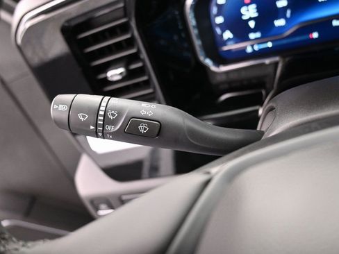 Used 2025 Chevrolet Silverado 1500 LT image 19