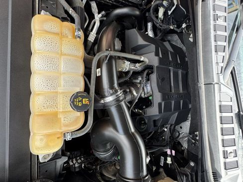 Used 2018 Ford F150 XL w/ Equipment Group 101A Mid AWD/4WD image 10