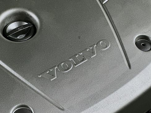 Used 2018 Volvo S90 T6 Momentum w/ Convenience Package image 44