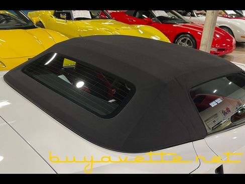 Used 2014 Chevrolet Corvette Stingray 3LT Convertible w/ 3LT Preferred Equipment Group image 11