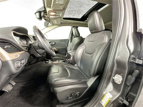 Used 2018 Jeep Cherokee Limited w/ High Altitude Package image 4