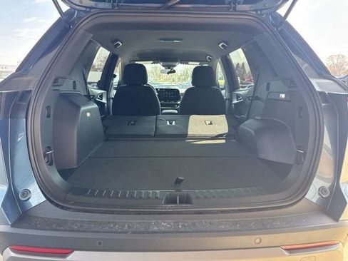 New 2026 Chevrolet Equinox LT w/ LPO, Floor Liner Package AWD/4WD image 34