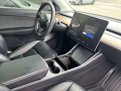 Used 2020 Tesla Model Y Performance AWD/4WD image 19