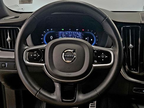 Used 2022 Volvo XC60 B5 R-Design w/ Advanced Package image 42