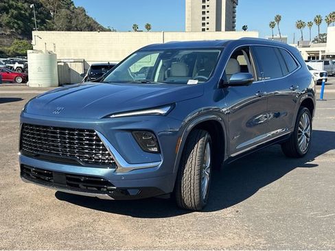 New 2026 Buick Enclave Avenir w/ Super Cruise Package AWD/4WD image 10