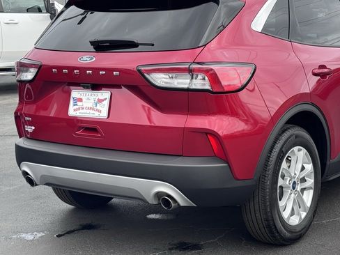 Used 2022 Ford Escape SE w/ Convenience Package image 39