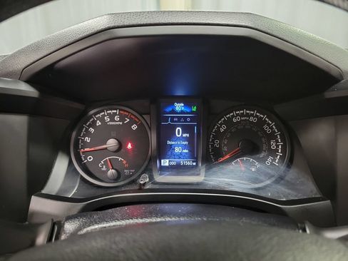 Used 2021 Toyota Tacoma SR AWD/4WD image 15