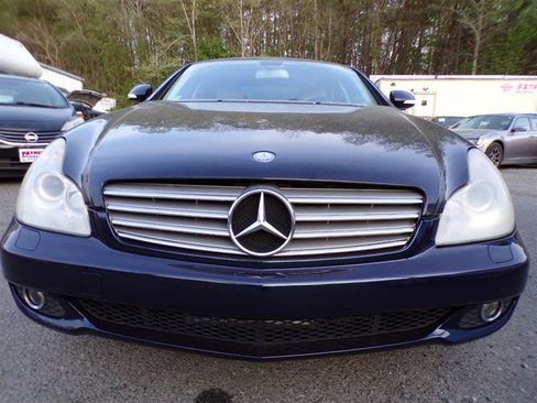 Used 2007 Mercedes-Benz CLS 550 image 2