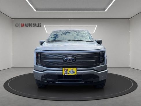 Used 2023 Ford F150 Lightning 4x4 SuperCrew image 8