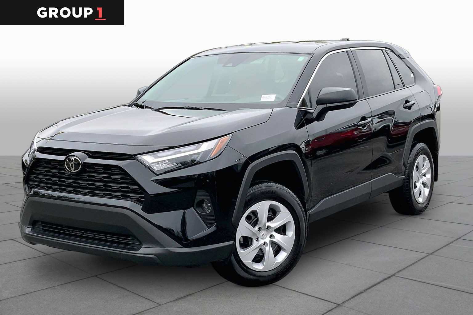 Used 2025 Toyota RAV4 LE FWD image 1