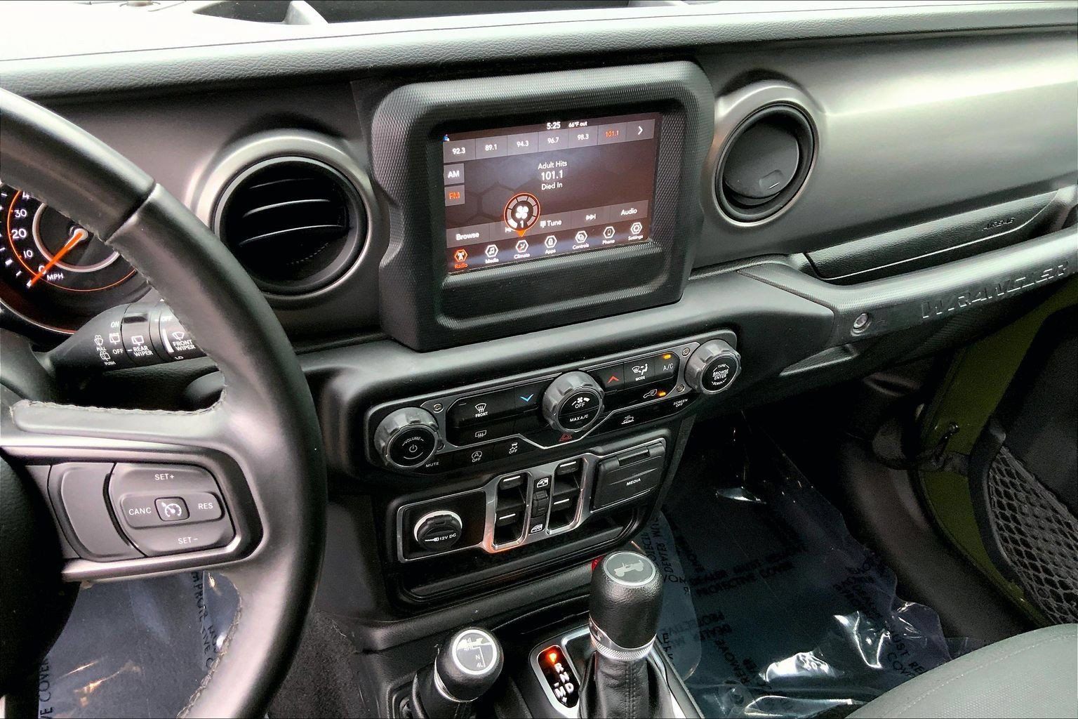 Certified 2022 Jeep Wrangler Unlimited Sport AWD/4WD image 6