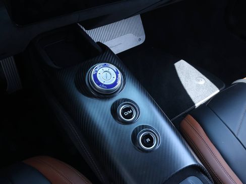 Used 2022 Maserati MC20 Coupe RWD image 10