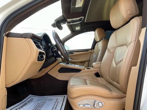 Used 2017 Porsche Macan S AWD/4WD image 16