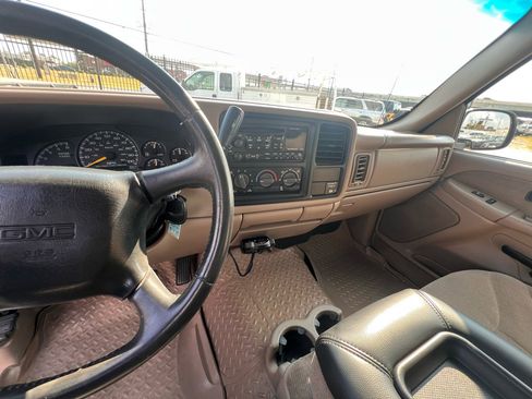 Used 2001 GMC Sierra 2500 4x4 Extended Cab w/ Convenience Plus Group image 31