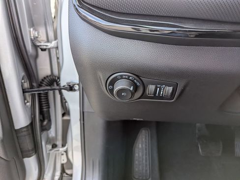 New 2026 Jeep Compass Latitude image 20