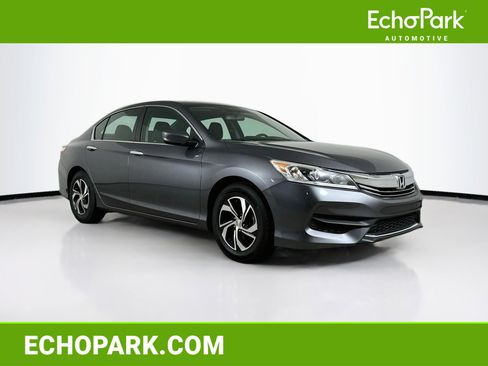 Used 2017 Honda Accord LX image 1