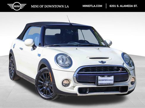 Used 2017 MINI Cooper S FWD image 1