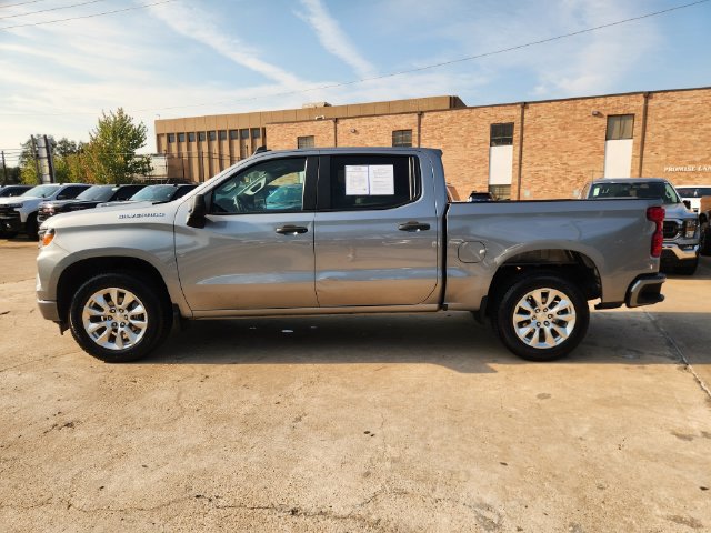 Used 2023 Chevrolet Silverado 1500 Custom RWD image 4