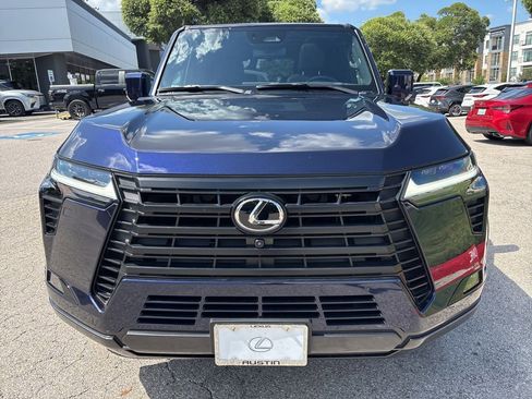 Used 2025 Lexus GX 550 w/ Accessory Package (2T) AWD/4WD image 8