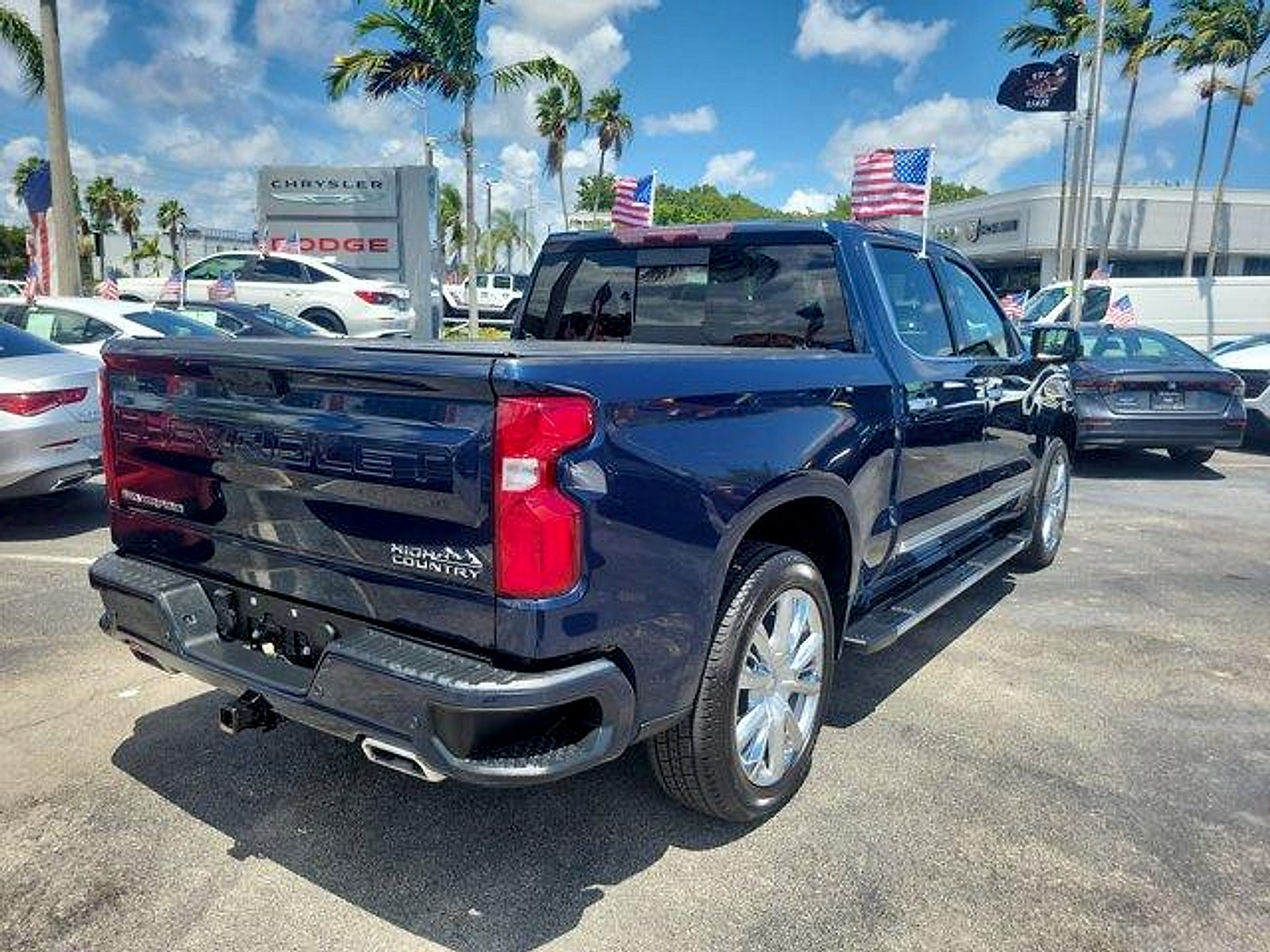 Used 2022 Chevrolet Silverado 1500 High Country RWD image 7