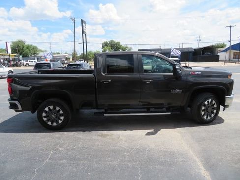 Used 2021 Chevrolet Silverado 2500 LT w/ Texas Edition AWD/4WD image 4
