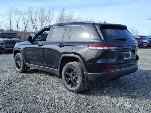 New 2026 Jeep Grand Cherokee Altitude AWD/4WD image 3