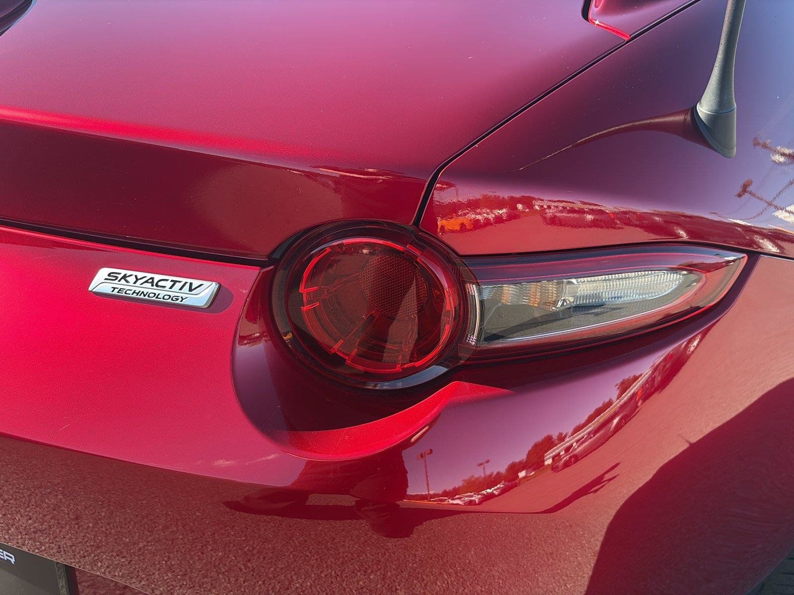 Used 2019 MAZDA MX-5 Miata RF Grand Touring RWD image 36