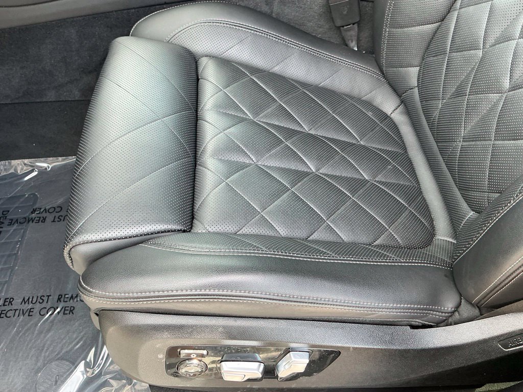 Used 2024 BMW X5 xDrive50e AWD/4WD image 16