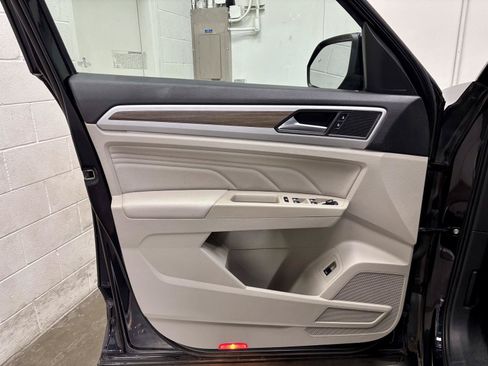 Used 2021 Volkswagen Atlas SEL AWD/4WD image 13