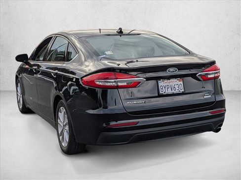 Used 2019 Ford Fusion SE image 7