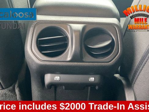 Used 2023 Jeep Gladiator Sport image 25
