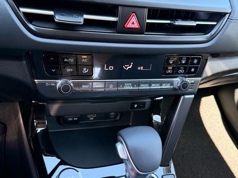 New 2026 Kia Seltos SX w/ SX Sunroof Package image 16