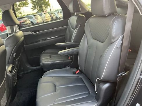 Used 2025 Hyundai Palisade SEL FWD image 14