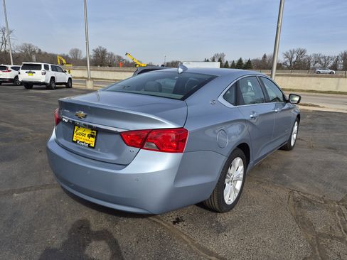 Used 2015 Chevrolet Impala LT w/ Convenience Package image 8