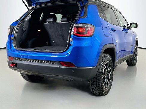 Used 2026 Jeep Compass Trailhawk AWD/4WD image 25