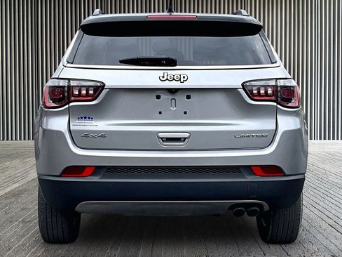 Used 2022 Jeep Compass Limited image 4