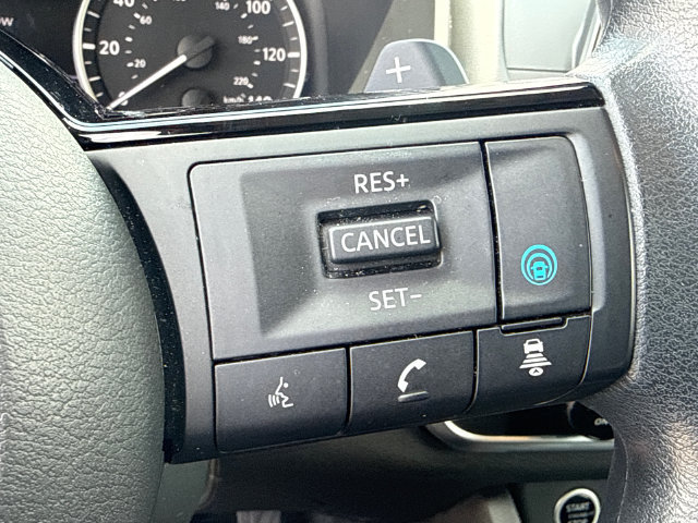 Used 2023 Nissan Rogue SV FWD image 25