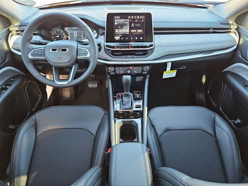 New 2026 Jeep Compass Latitude image 16