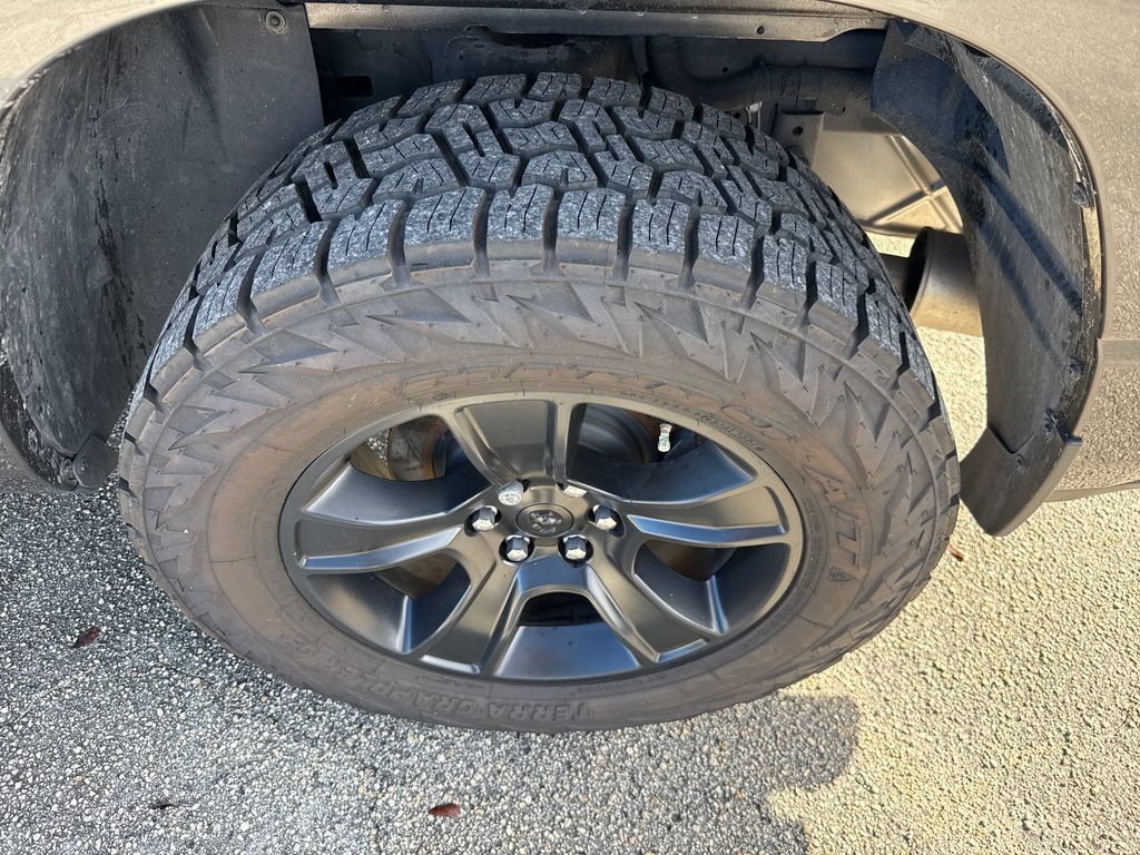 Used 2024 RAM 1500 Big Horn AWD/4WD image 11