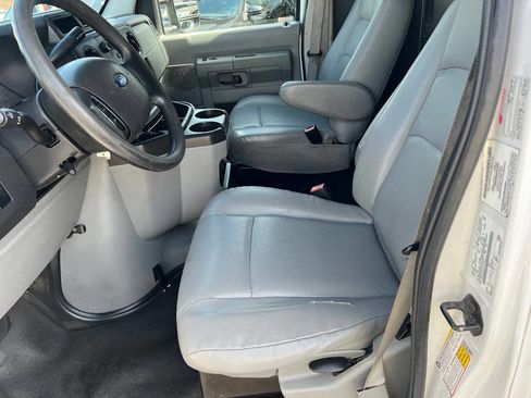 Used 2014 Ford E-150 and Econoline 150 w/ Commercial Cargo Van Package image 19