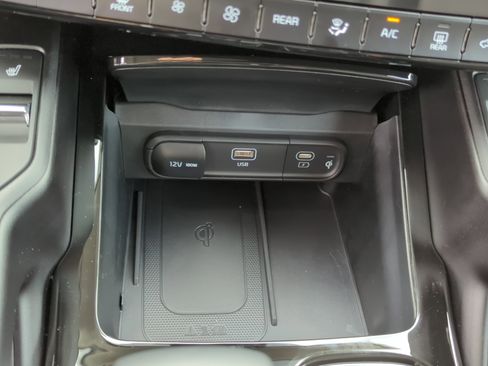 New 2025 Kia Telluride S image 29