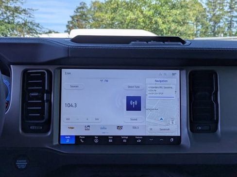 Used 2025 Ford Bronco Outer Banks AWD/4WD image 19
