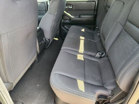 Used 2023 Nissan Frontier SV w/ SV Convenience Package image 30